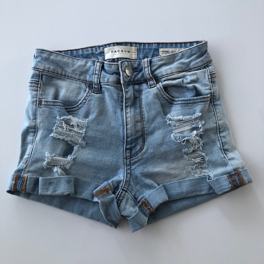 PacSun distressed denim shorts. Size 23